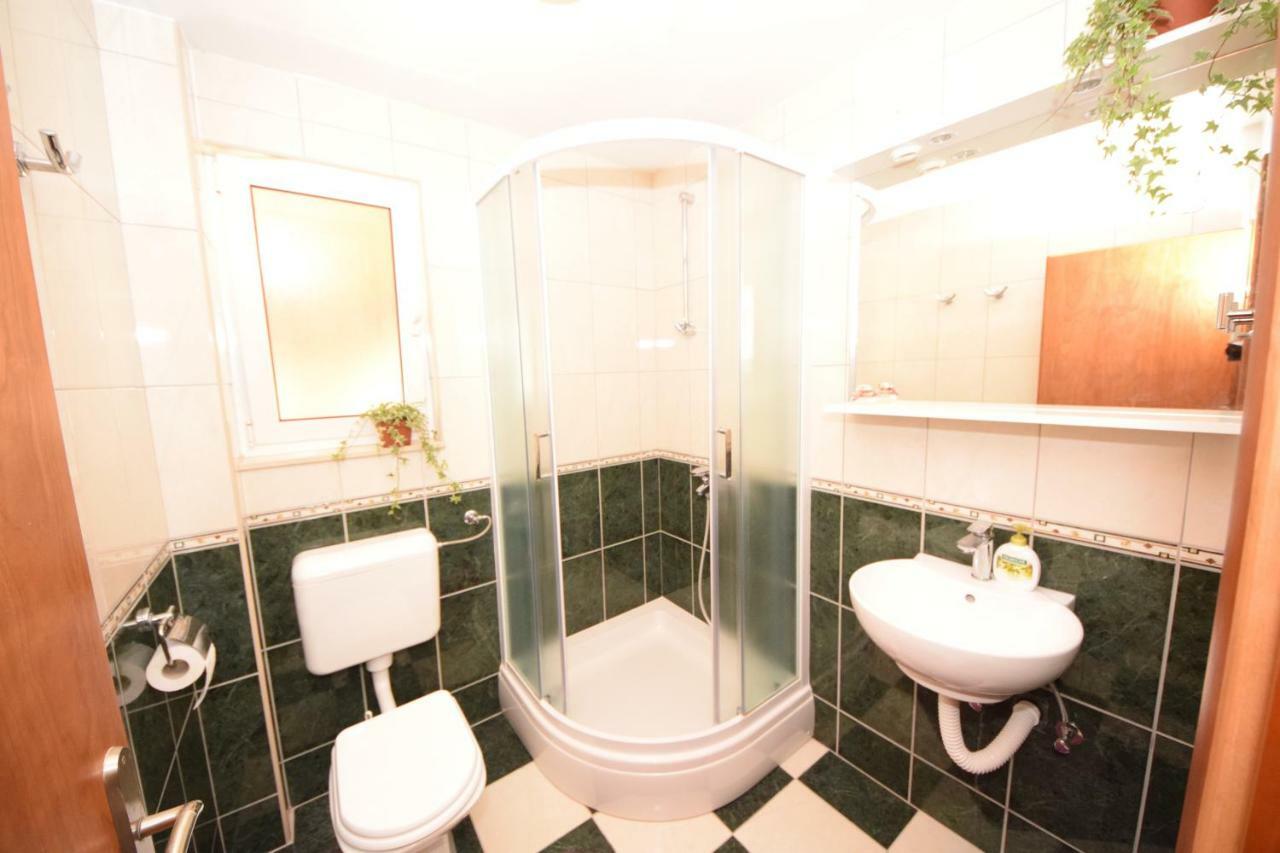 Apartment Andrea Orebić Екстериор снимка