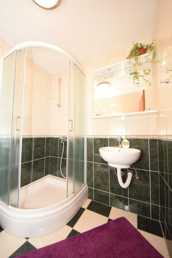 Apartment Andrea Orebić Екстериор снимка